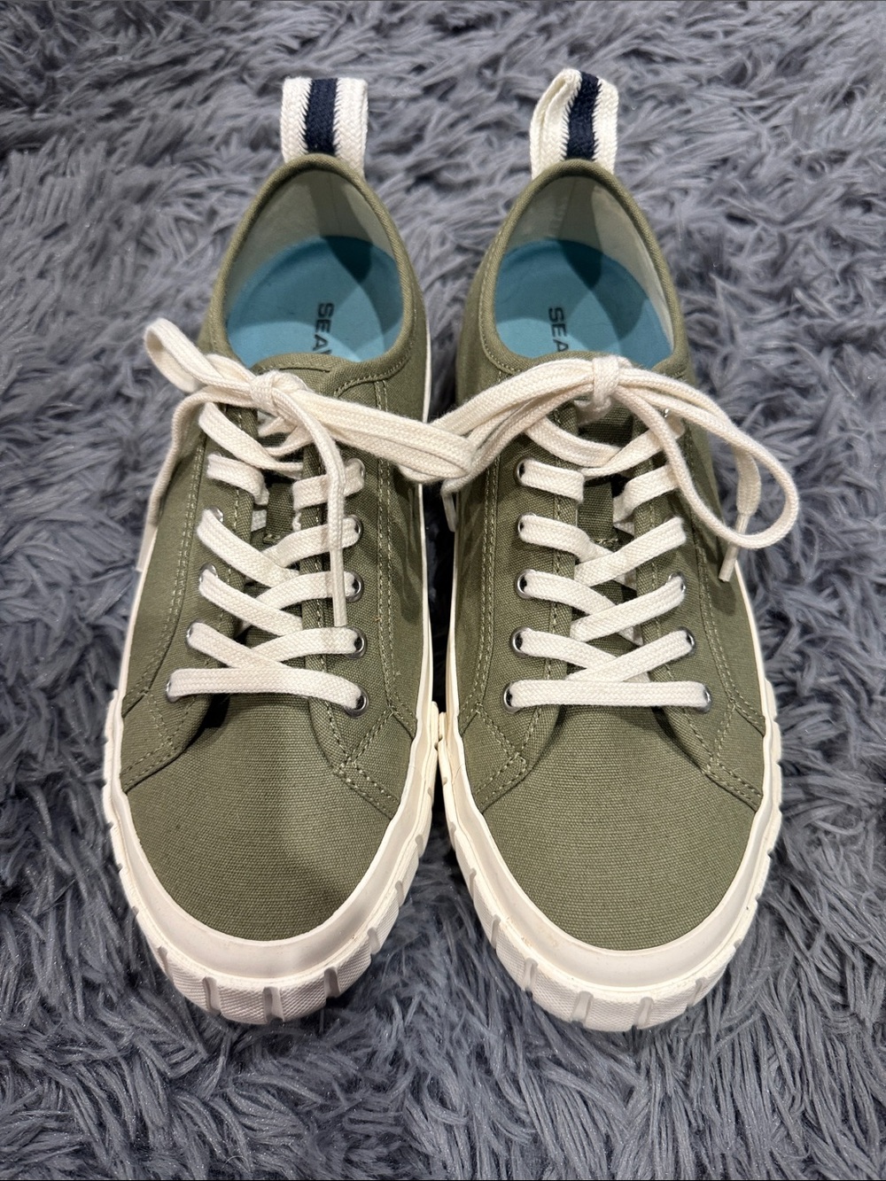 Women’s Sneakers